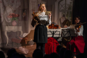 koncerty edukacyjne dla dzieci, Kunsztowna klasyka, Pani Pchełka, Art Bonsai